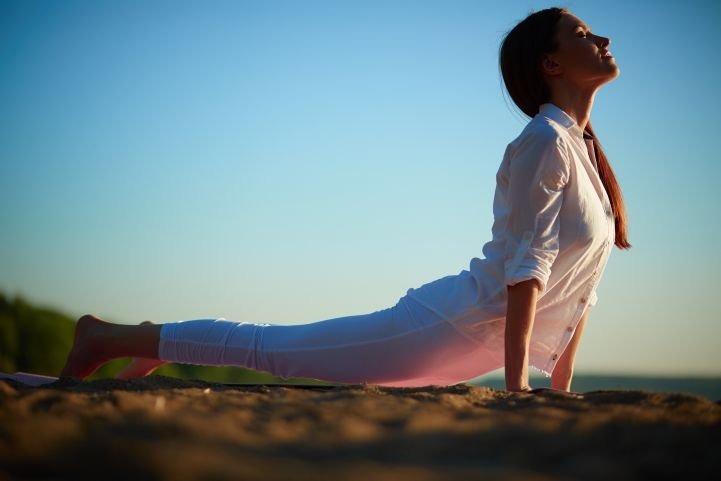 Spokojna przestrzeń do łagodnej jogi